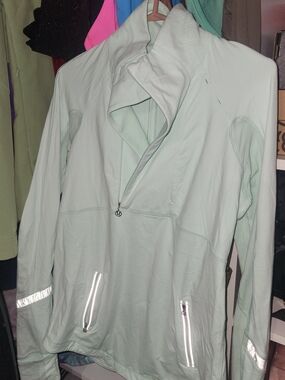 lululemon athletica Light Mint Green Half-Zip Sweatshirt
